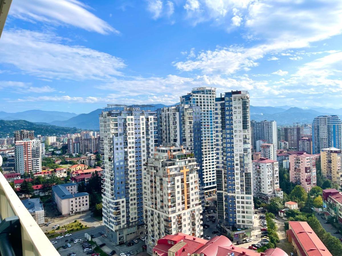 Hellobatumi Lejlighedshotel Eksteriør billede