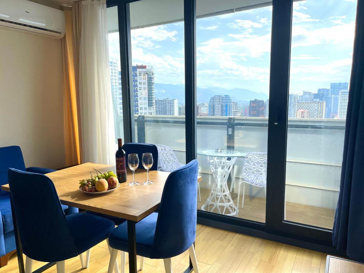 Hellobatumi Lejlighedshotel Eksteriør billede