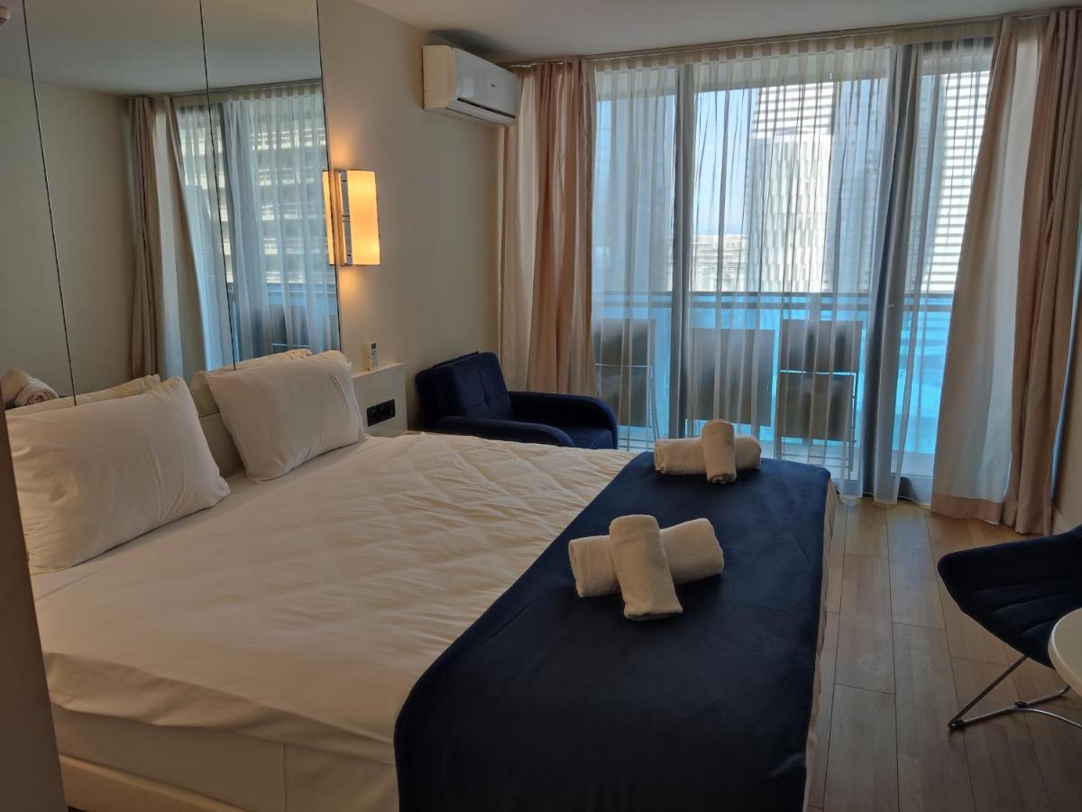 Hellobatumi Lejlighedshotel Eksteriør billede
