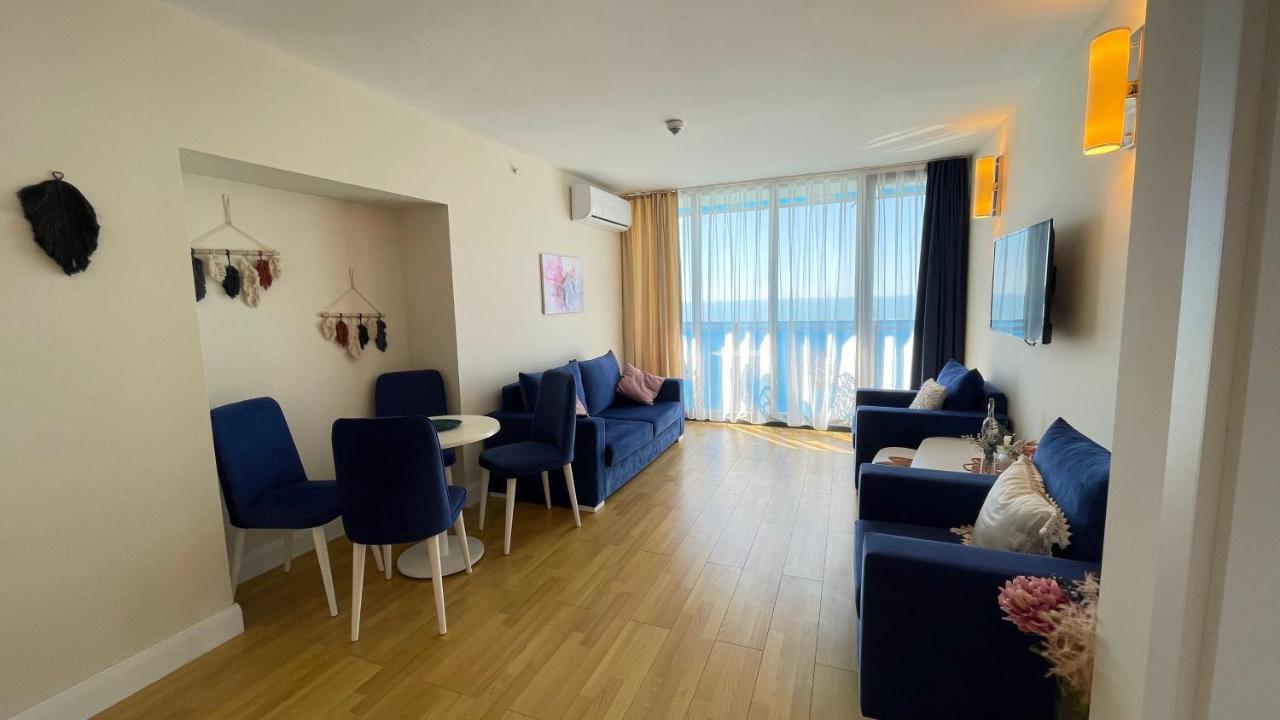 Hellobatumi Lejlighedshotel Eksteriør billede