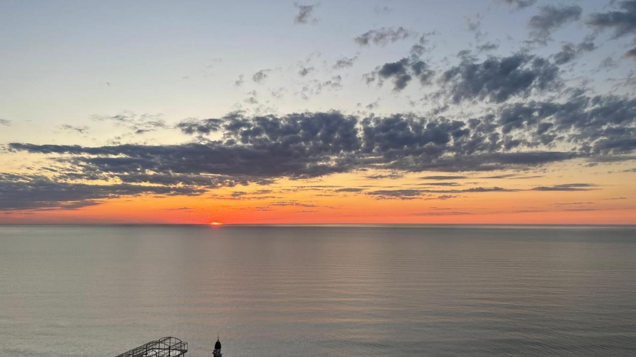 Hellobatumi Lejlighedshotel Eksteriør billede