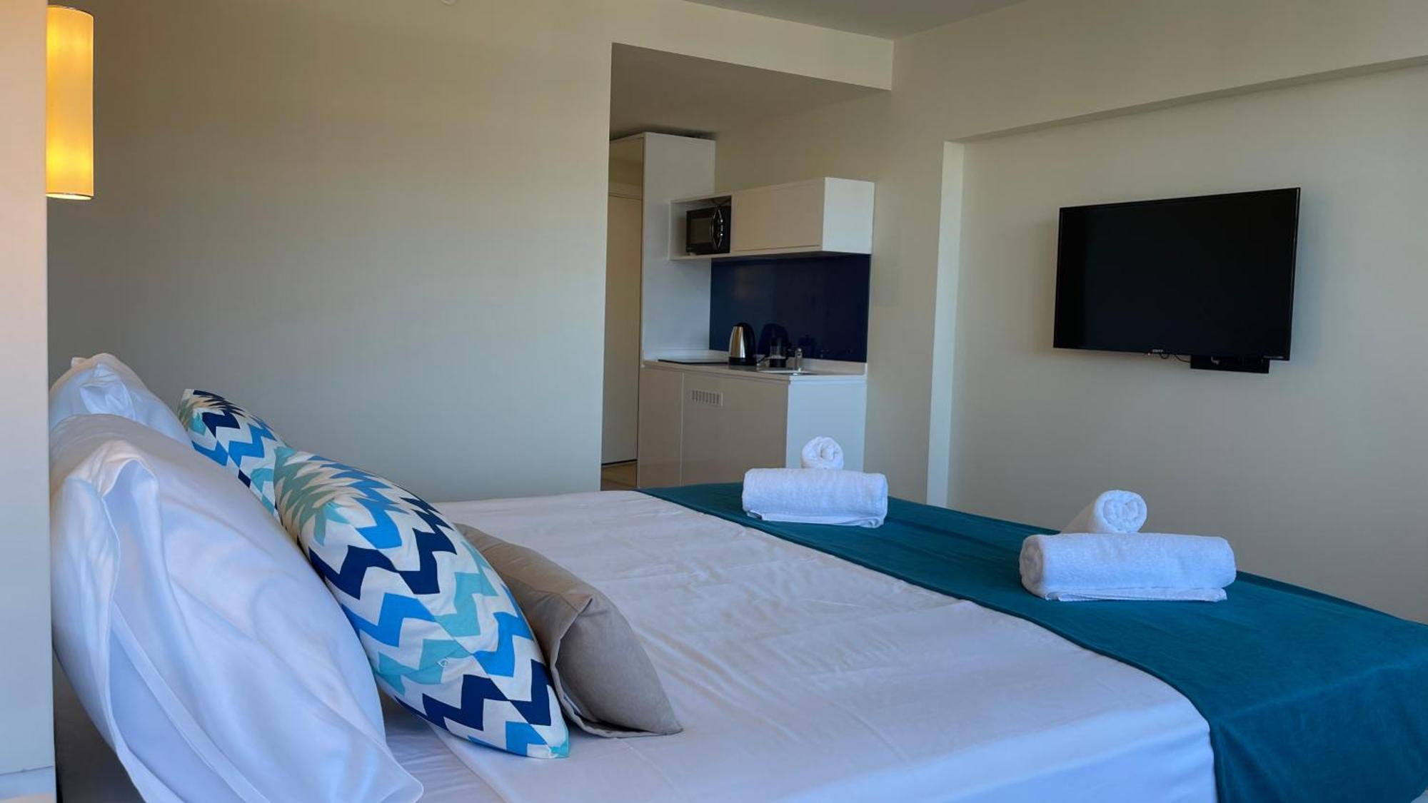 Hellobatumi Lejlighedshotel Værelse billede