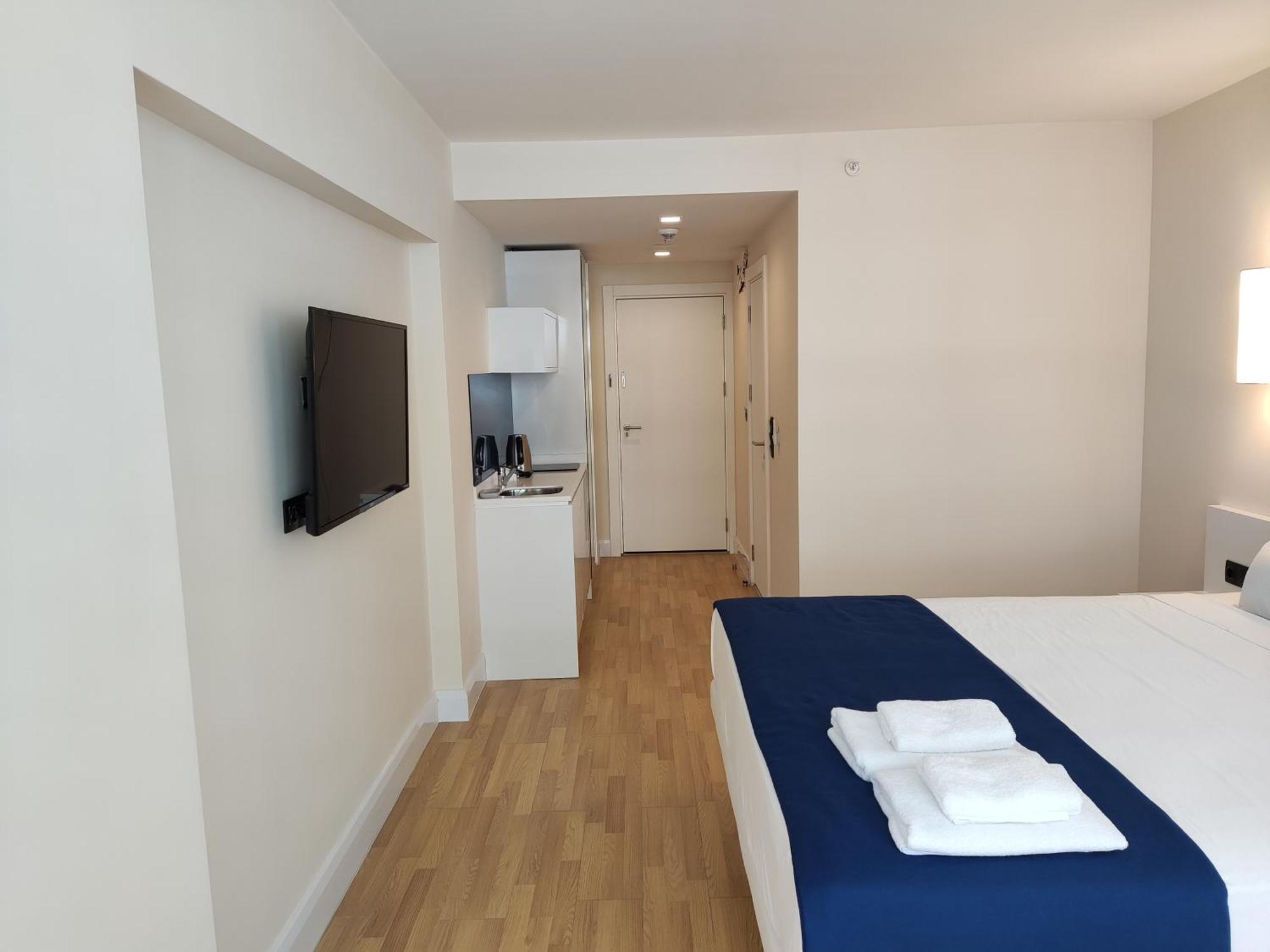 Hellobatumi Lejlighedshotel Eksteriør billede