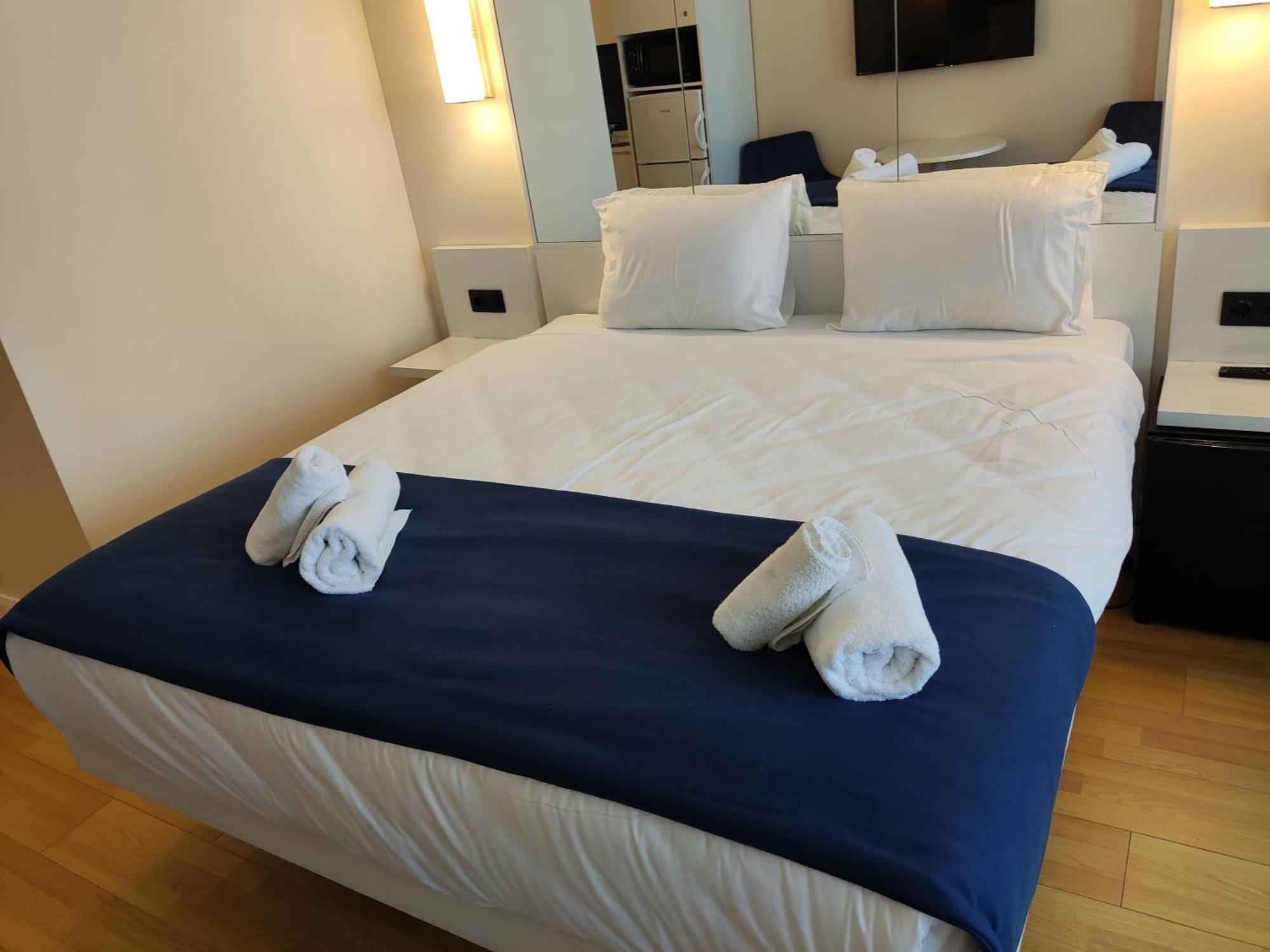 Hellobatumi Lejlighedshotel Eksteriør billede