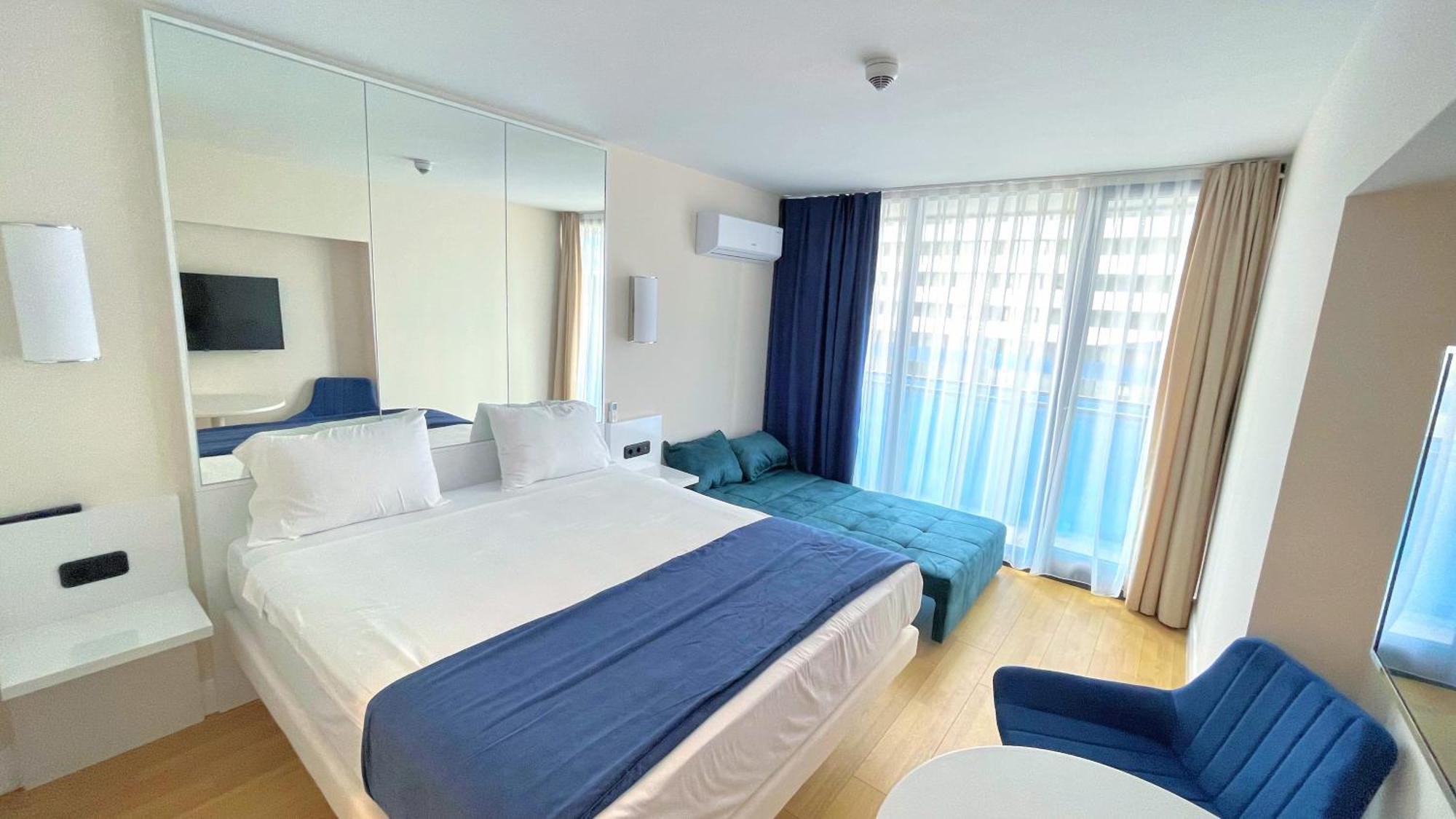 Hellobatumi Lejlighedshotel Eksteriør billede